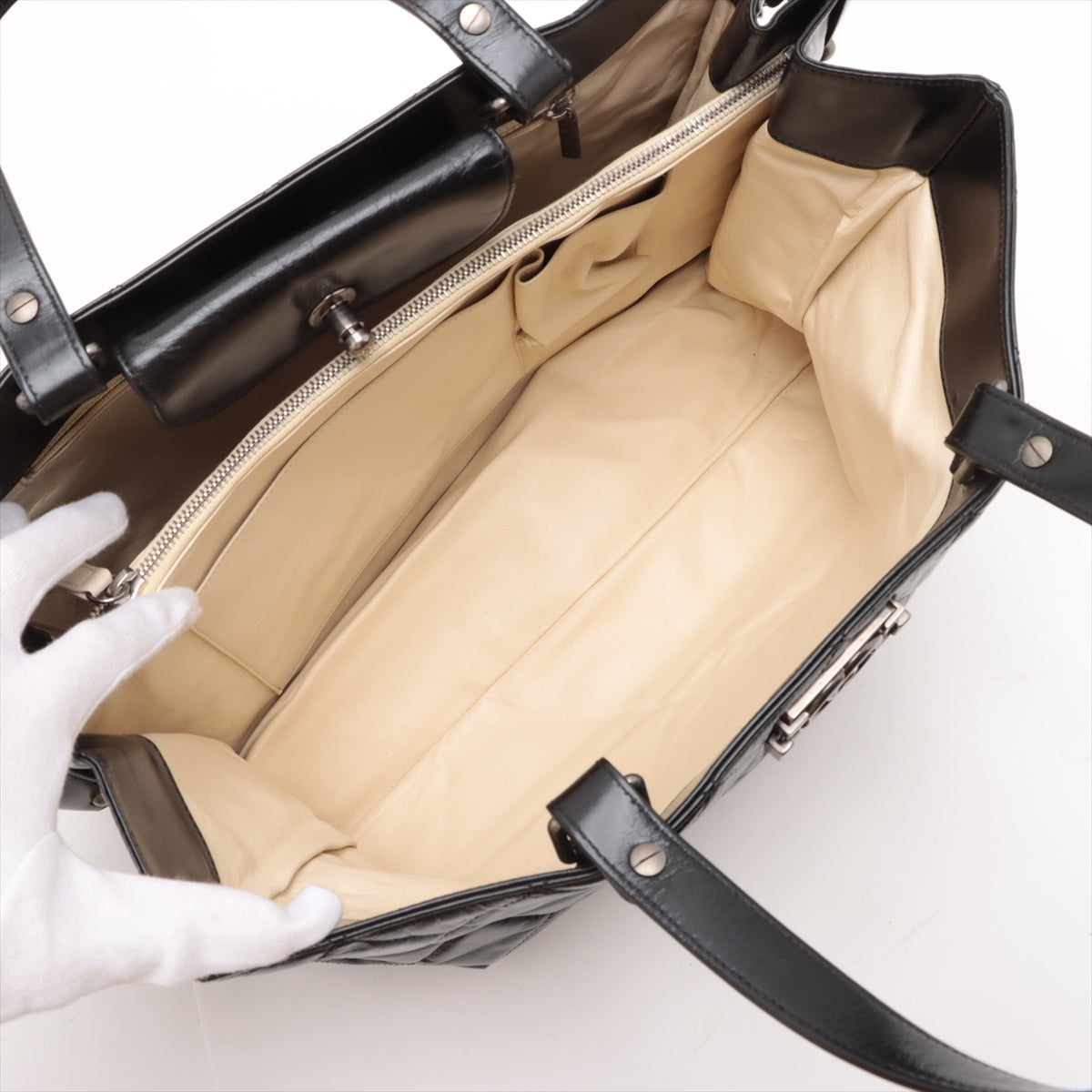 Chanel Boy Chanel Leather 2 Way Tote Bag Black Gunmetal Fittings 15 Series #3755