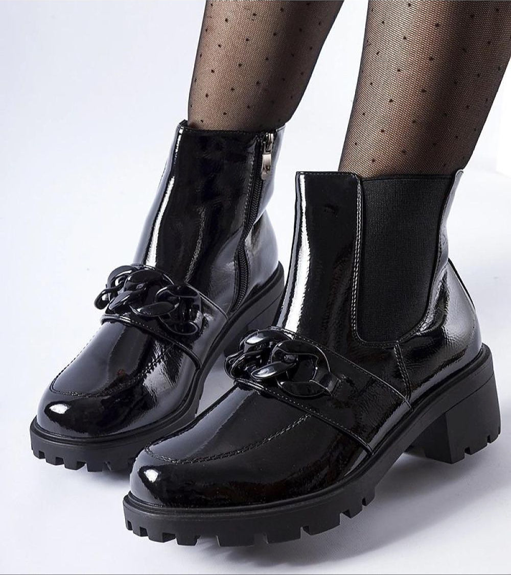 Velandra Glossy Buckle Boots