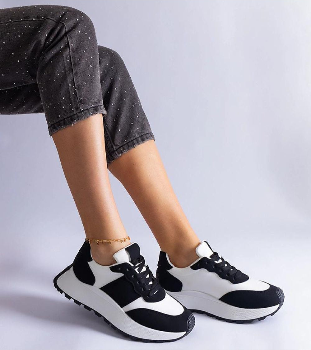 Veressa Minimal Platform Sneakers