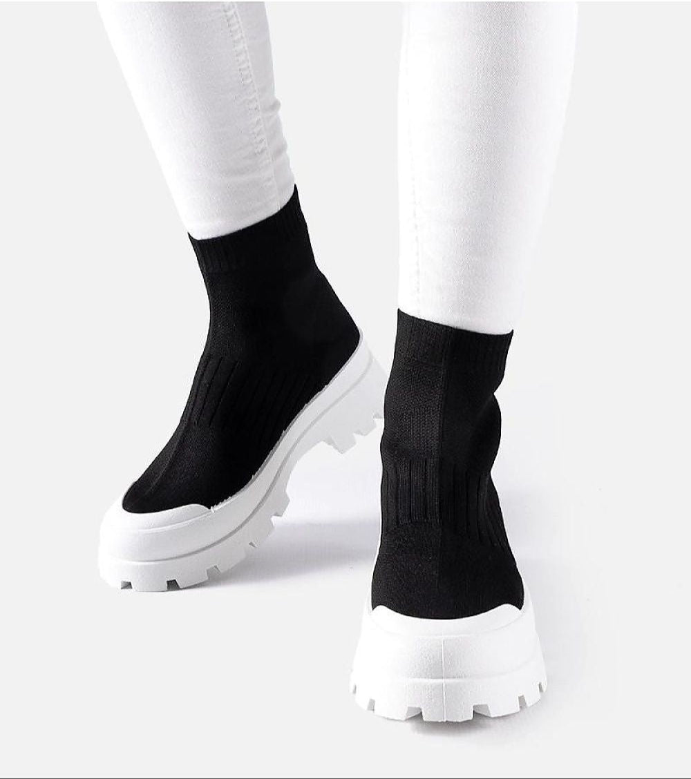 Velvone Slip-On Platform Sneakers