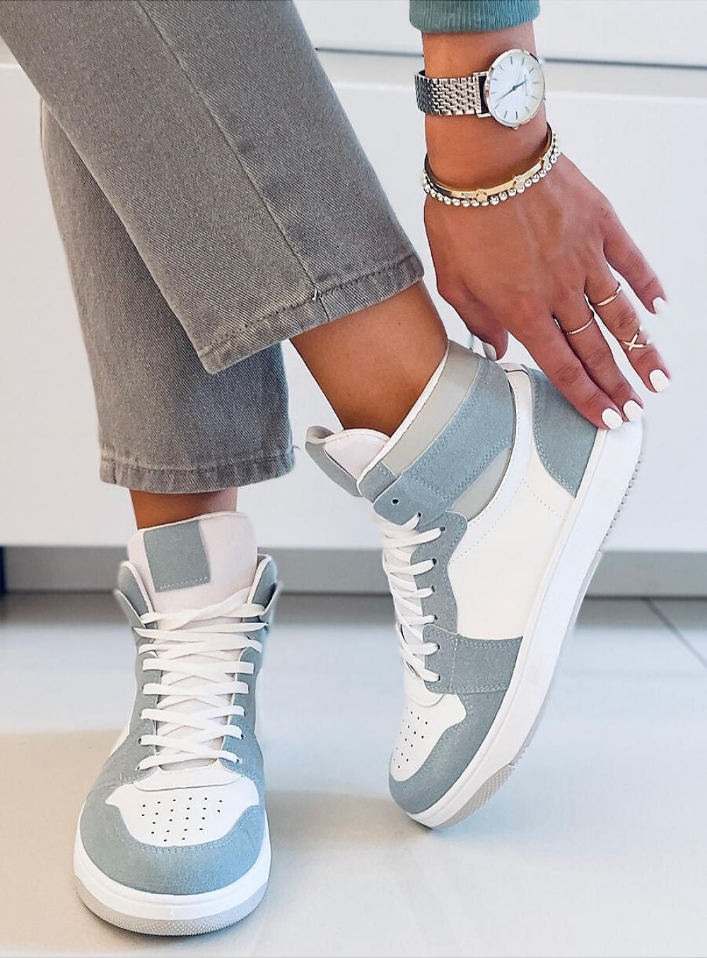 Verdina Colorblock Lace-Up Sneakers